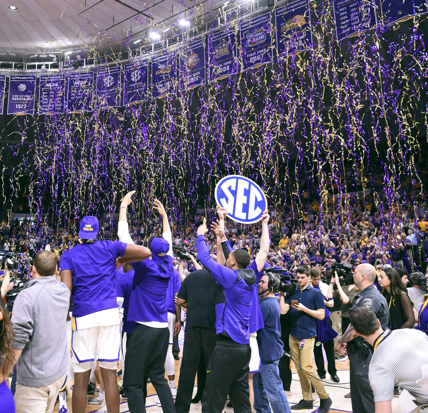 lsuvanderbiltbasketball.031019 HS 2696.JPG